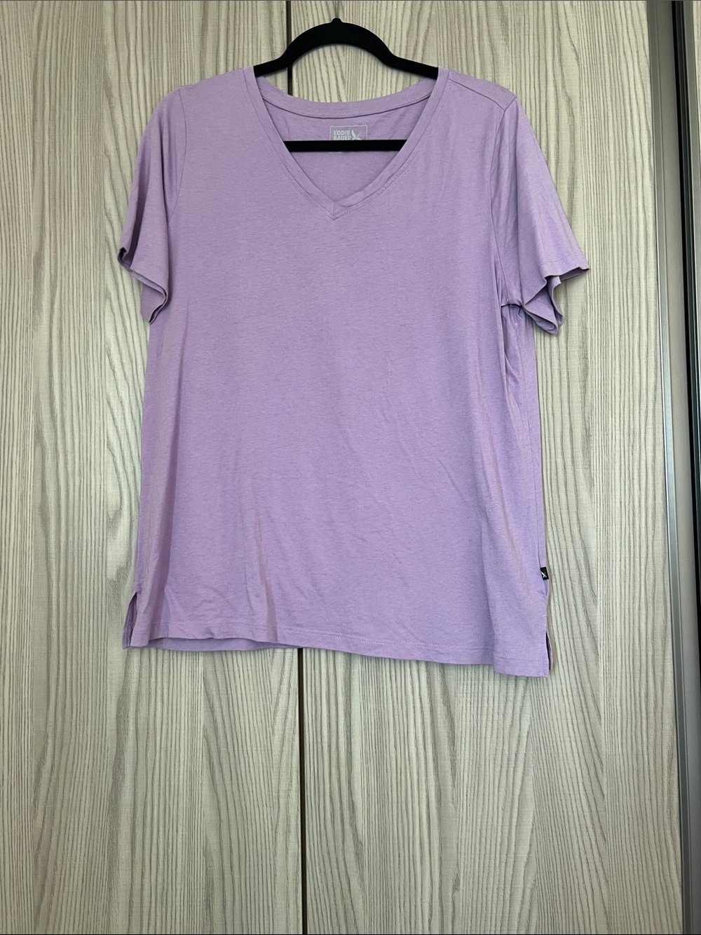 Eddie Bauer Lavender V-Neck Short Sleeve Tee